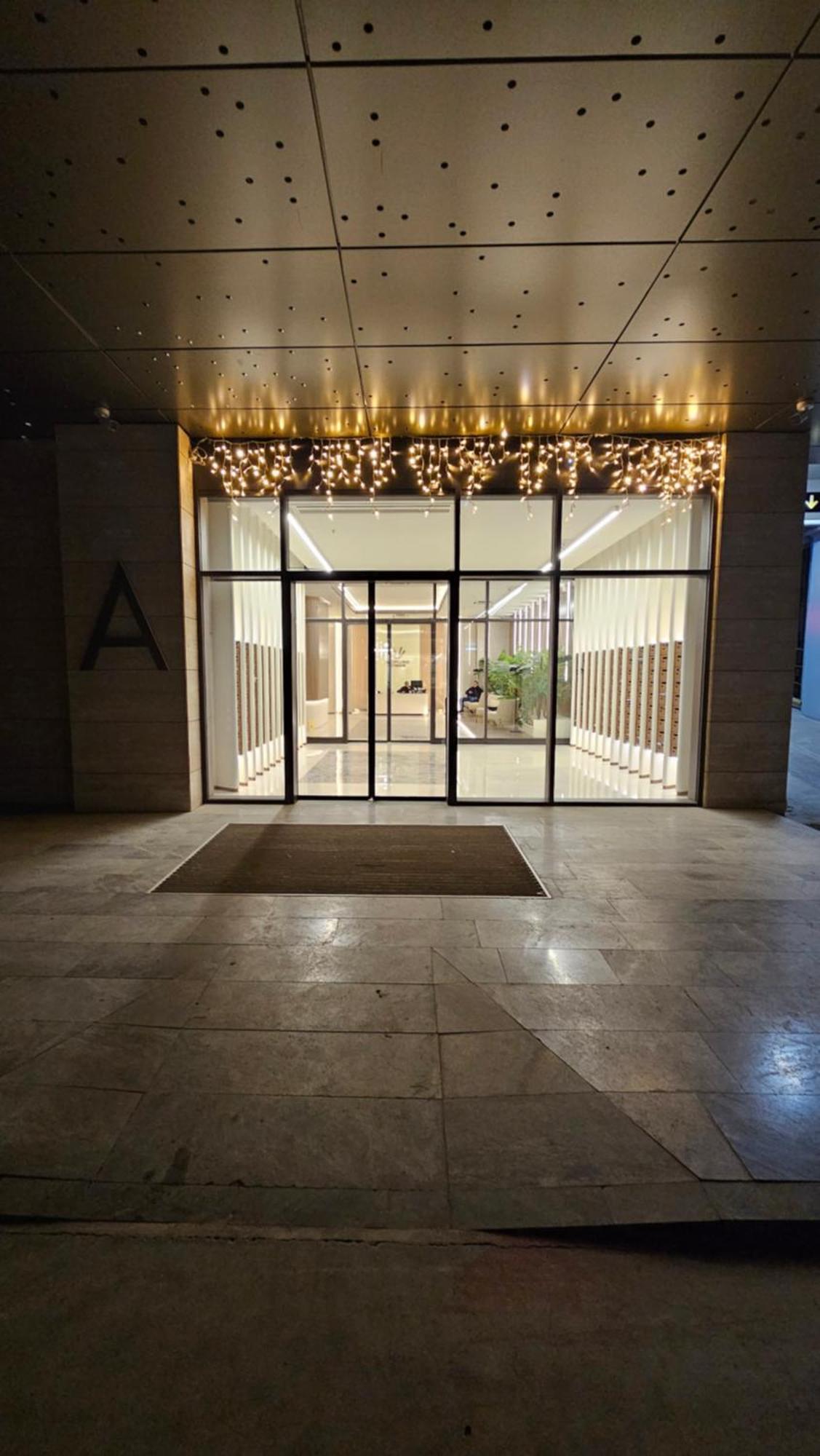 Anika Luxury Apartment At Diamond Center Skopje Luaran gambar