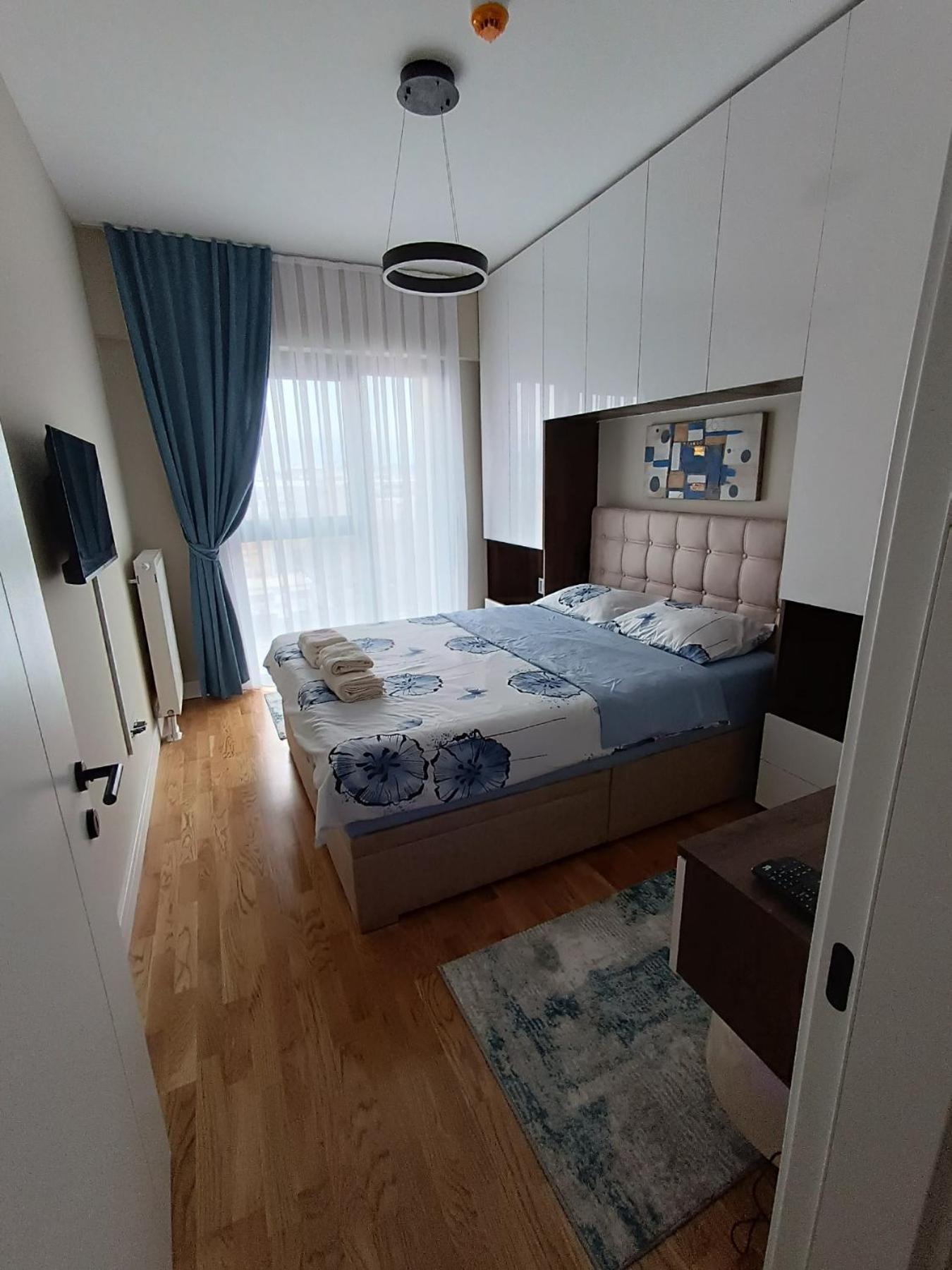 Anika Luxury Apartment At Diamond Center Skopje Luaran gambar
