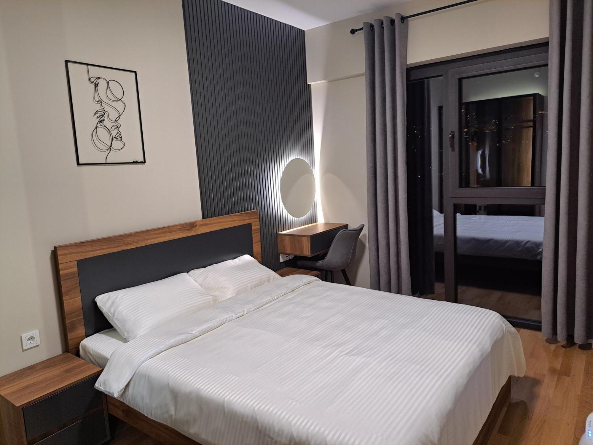 Anika Luxury Apartment At Diamond Center Skopje Luaran gambar