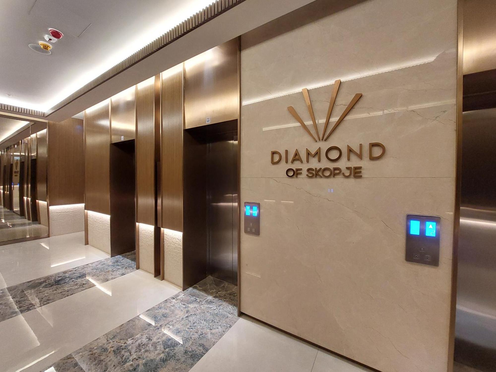 Anika Luxury Apartment At Diamond Center Skopje Luaran gambar