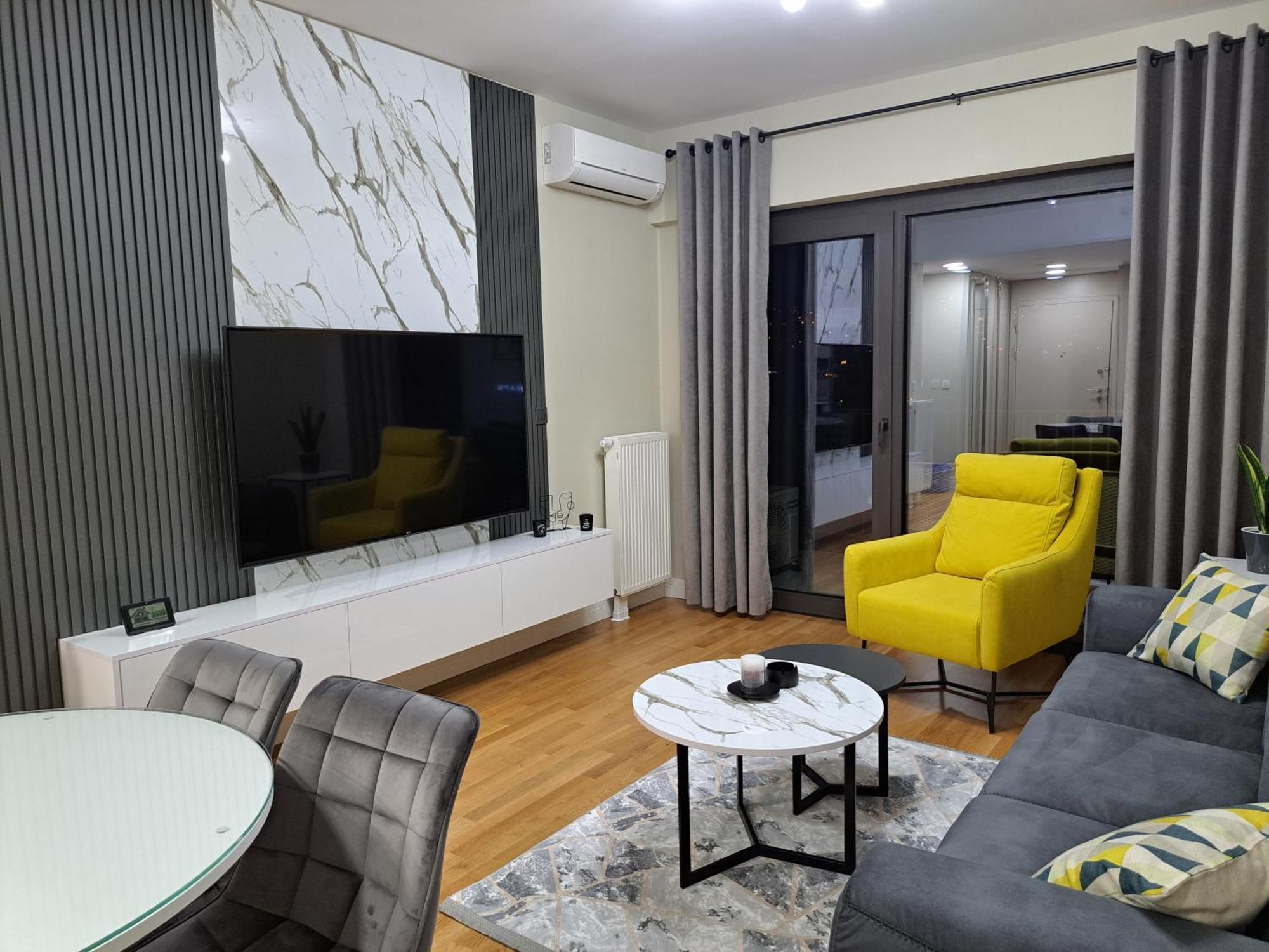 Anika Luxury Apartment At Diamond Center Skopje Luaran gambar